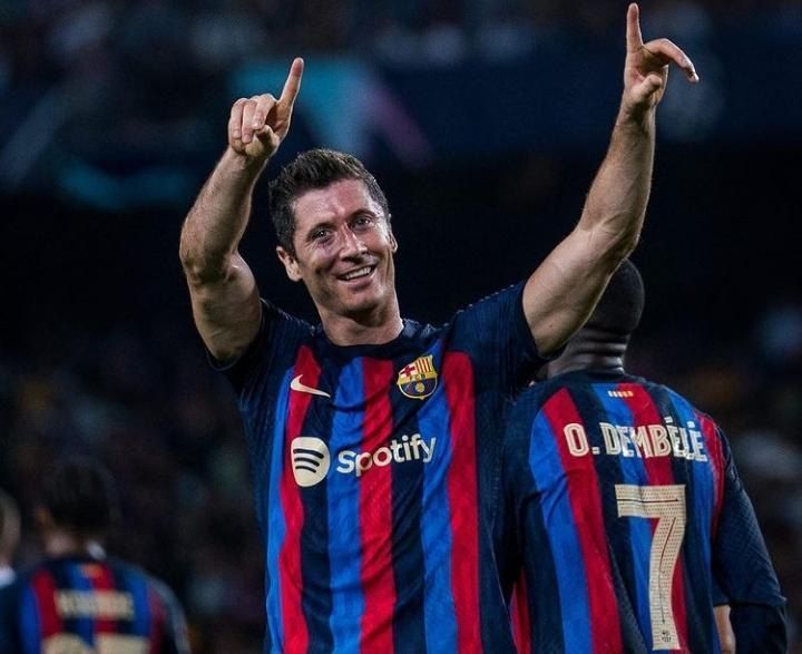 Robert Lewandowski pemain sepak bola asal Polandia.