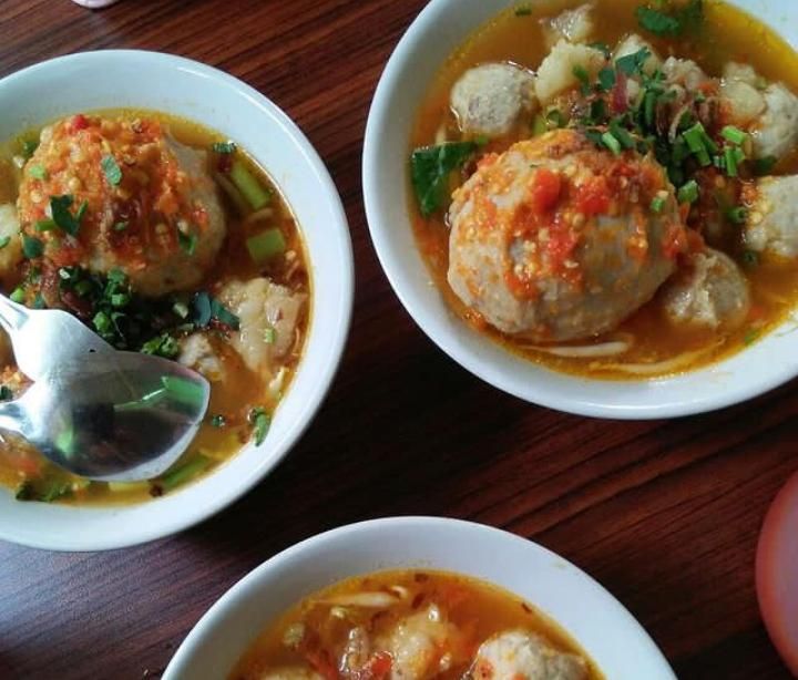 8 Rekomendasi Kedai Bakso Viral Di Depok Terkenal Dengan Rasa Kuah