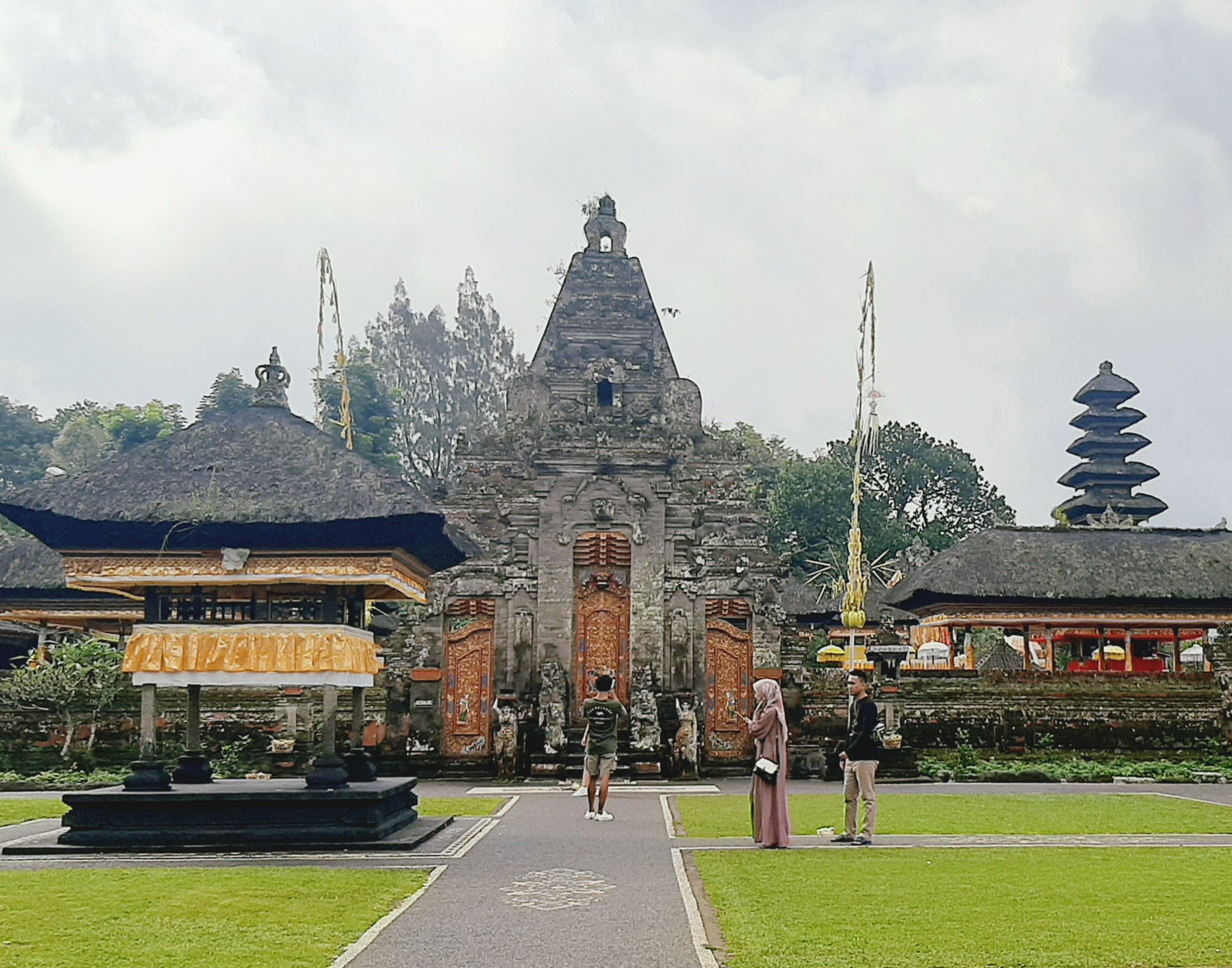 Lokasi di Ulun Danu. Apa Saja Pantangan Saat Hari Raya Nyepi? Ini Makna Hari Raya Nyepi 2023, Hari Suci Nyepi Tahun Baru Saka 1945.*