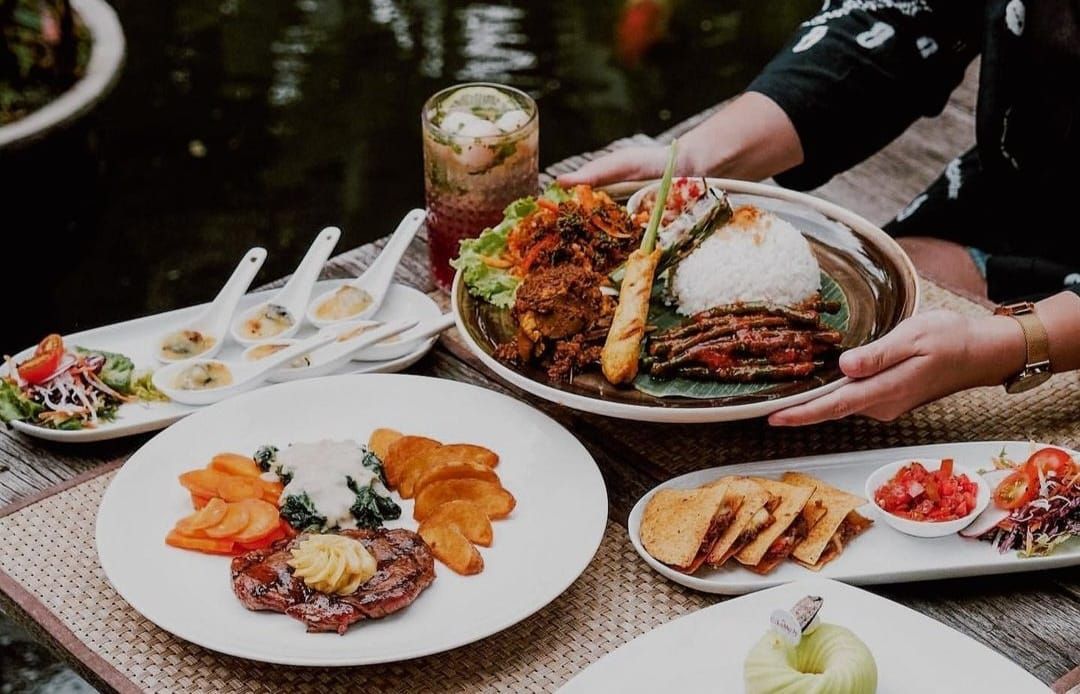 rekomendasi 3 tempat wisata kuliner enak di Bandung Jawa Barat yang cocok untuk acara bukber 