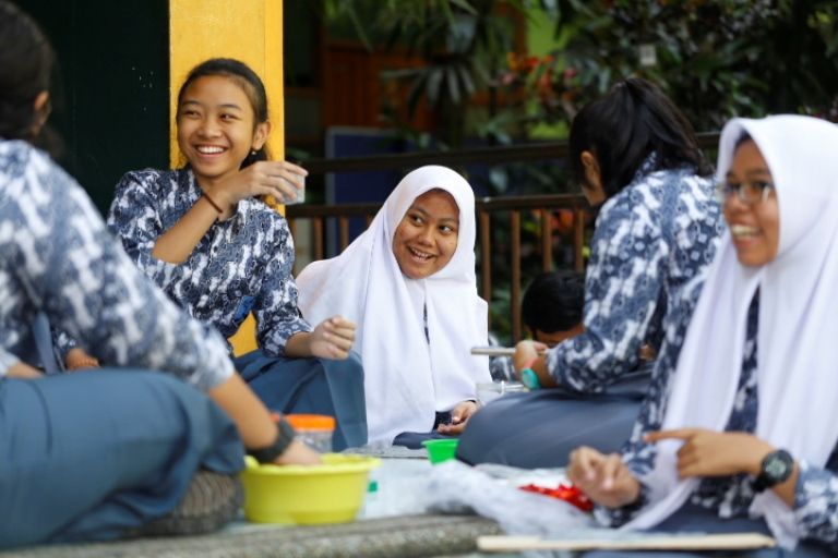 12 SMP terbaik di Malang memiliki fasilitas lengkap dan biaya pendidikan terjangkau sesuai dari penilaian resmi BANSM Kemendikbud terbaru. / smpn1-mlg.sch.id
