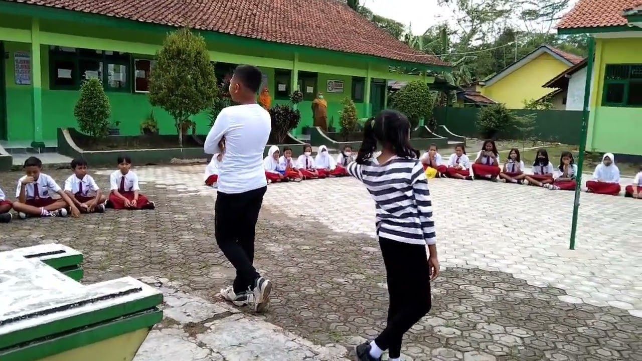 SD terbaik di Kabupaten Badung Bali nilai Kemendikdub./Tangkapan layar sekolah Youtube.com/SDN2Karangtengah Wangon