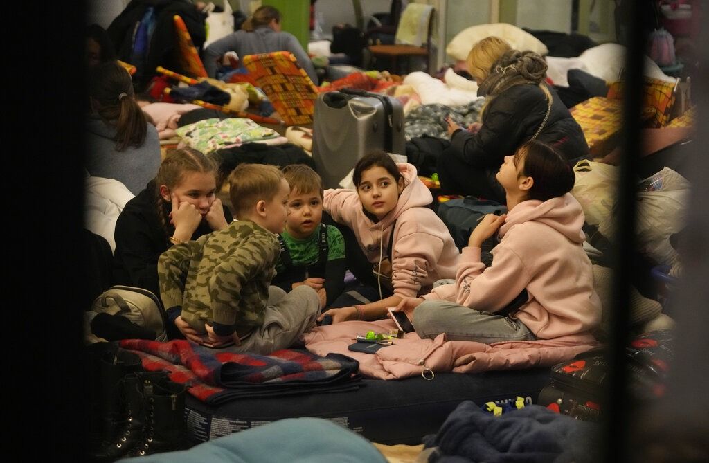 Anak-anak Ukraina dideportasi ke Rusia, ICC anggap itu kejahatan perang. Presiden Rusia Vladimir Putin akan ditangkap.*/WHYY