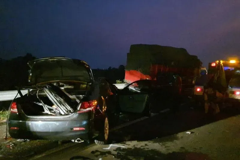 Kondisi mobil Syabda Perkasa Belawa yang terlibat kecelakaan di KM 315 Tol Pemalang, Jawa Tengah, Senin dini hari, 20 Maret 2023.