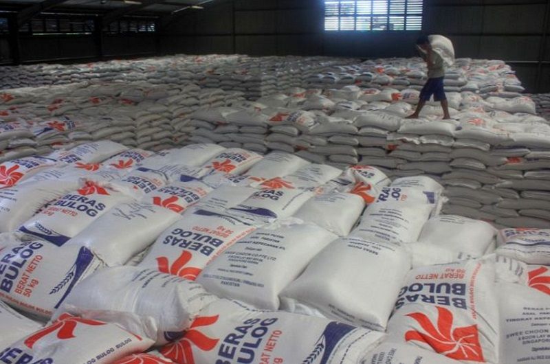 Gudang Beras Bulog. Pemerintah Berencana Impor Beras 500 Ribu Ton Jelang Ramadhan 2023