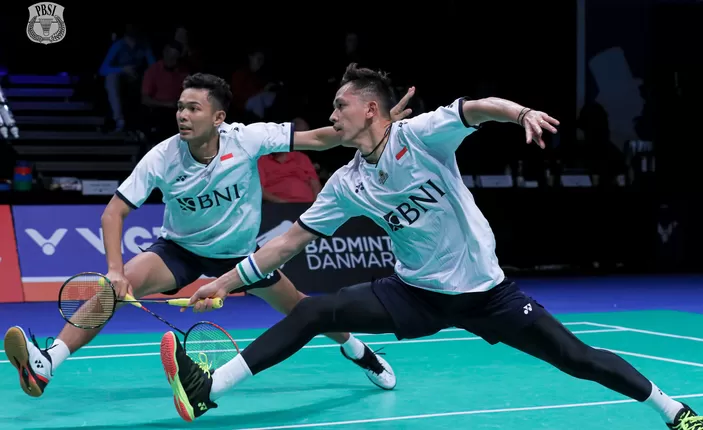 Pasangan ganda putra nomor satu dunia asal Indonesia, Fajar Alfian dan Muhammad Rian Ardianto juara All England Open 2023.