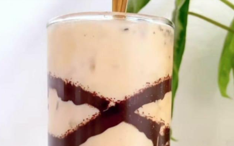 Es chocolate milk, resep minuman kafe nikmat buatnya lima menit
