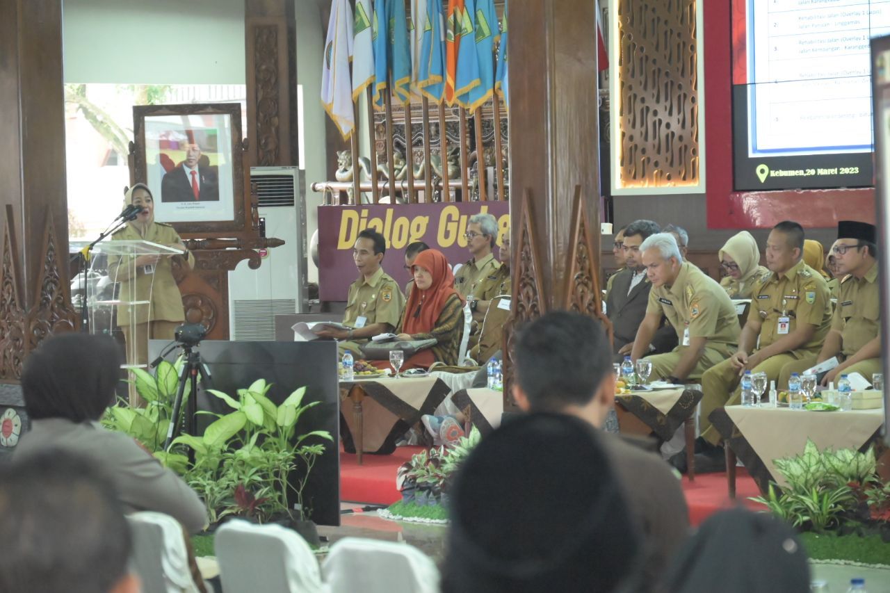Bupati Tiwi Usulkan Pembangunan 5 Ruas Jalan, Hadir dalam Musrenbangwil Barlingmascakeb