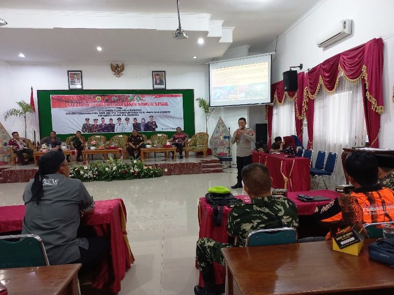 Kabag Ops Polres Grobogan AKP Sucipto menyampaikan upaya pencegahan konflik sosial Jelang Ramadan di Gedung Riptaloka, Selasa 21 Maret 2023.