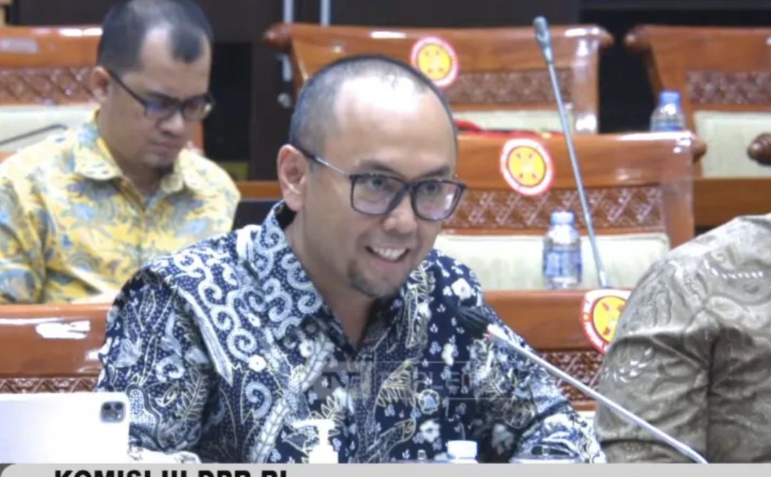Kepala Pusat Pelaporan dan Analisis Transaksi Keuangan (PPATK) Ivan Yustiavandana dalam Rapat Dengar Pendapat (RDP) antara PPATK dengan Komisi III DPR RI di Komplek Parlemen, Jakarta pada Selasa, 21 Maret 2023.