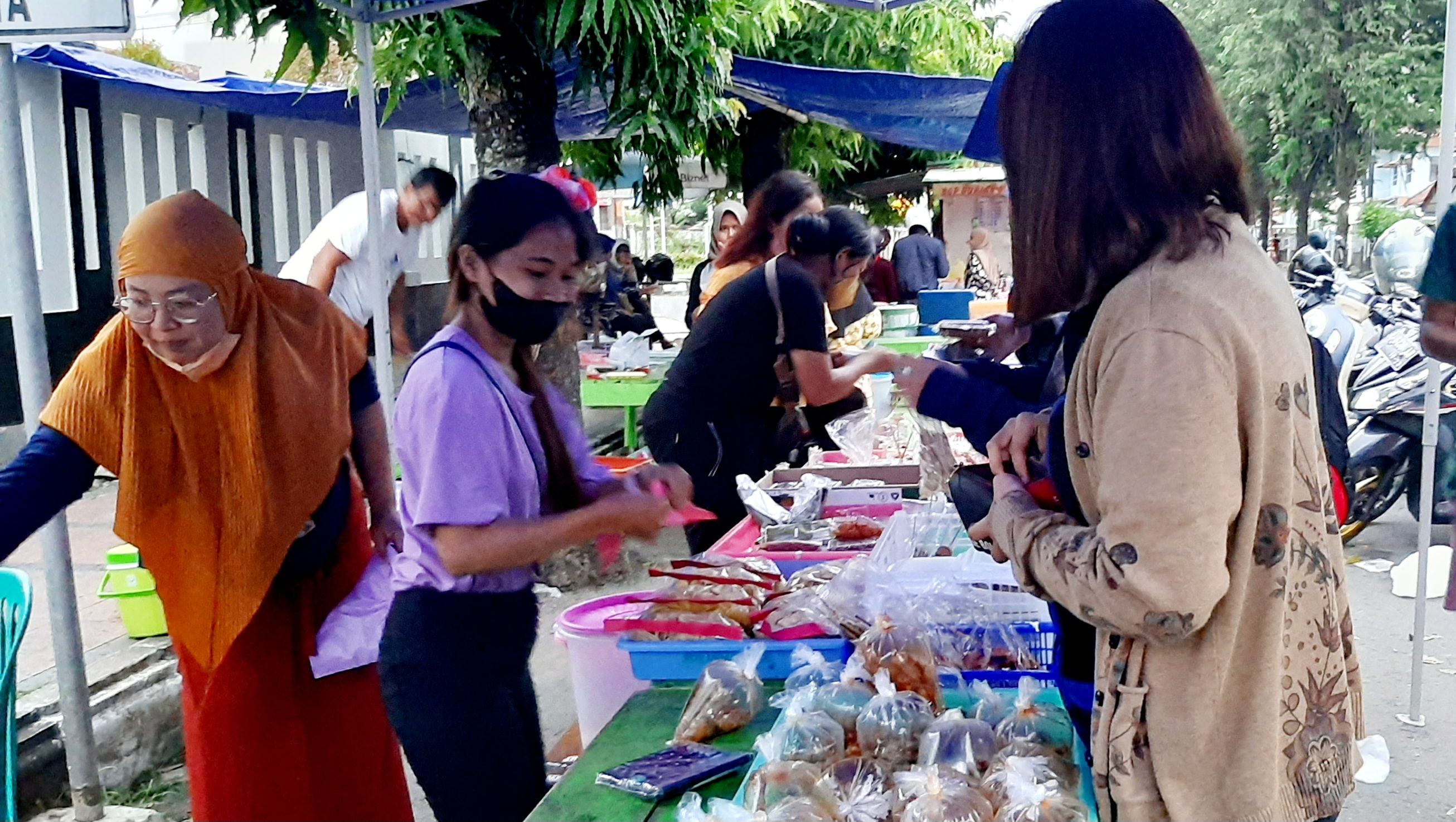 Lokasi penjual Takjil di depan Kantor BRI Cilacap