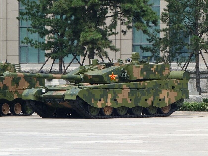 Type 99 (ZT 99) milik China dilengkapi kemampuan yang diduga melampaui kemampuan tank Barat