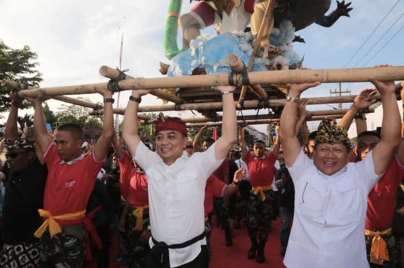 Wali Kota Surabaya Eri Cahyadi Bakal Jadikan Pawai Ogoh-Ogoh Agenda Tahunan