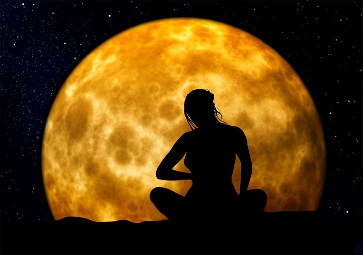 Teruntuk wanita kelahiran neptu weton Rabu Pahing, inilah misteri dibalik Khodam Nyai Ratu Kencana menurut Primbon Jawa