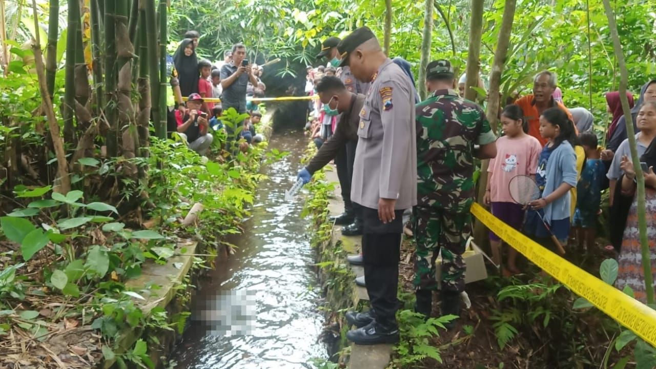 Warga Temukan Mayat Bayi di Saluran Irigasi