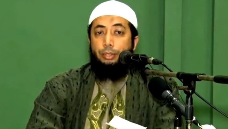 Ustadz Khalid Basalamah beri penjelasan tentang boleh tidaknya sholat tahajud setelah sholat tarawih 