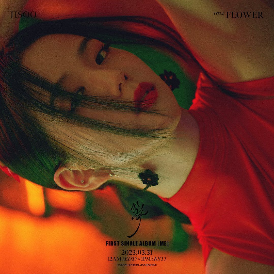 Cover single "The Flower" pertama Jisoo dalam album Me