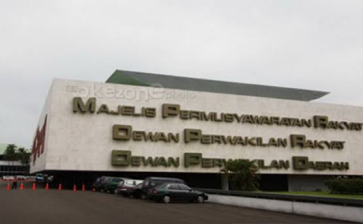 DPR sudah menyetujui naturalisasi tiga pemain keturunan Justin Hubner, Rafael Struick, dan Ivar Jenner.