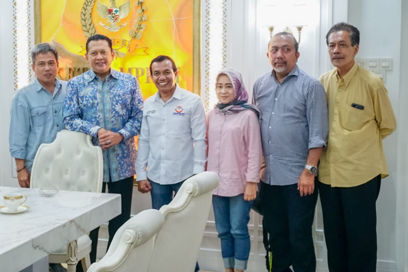 Ketua MPR RI Bambang Soesatyo saat menerima Persatuan Korban Istaka Karya, di Jakarta, Kamis, 23 Maret 2023). 