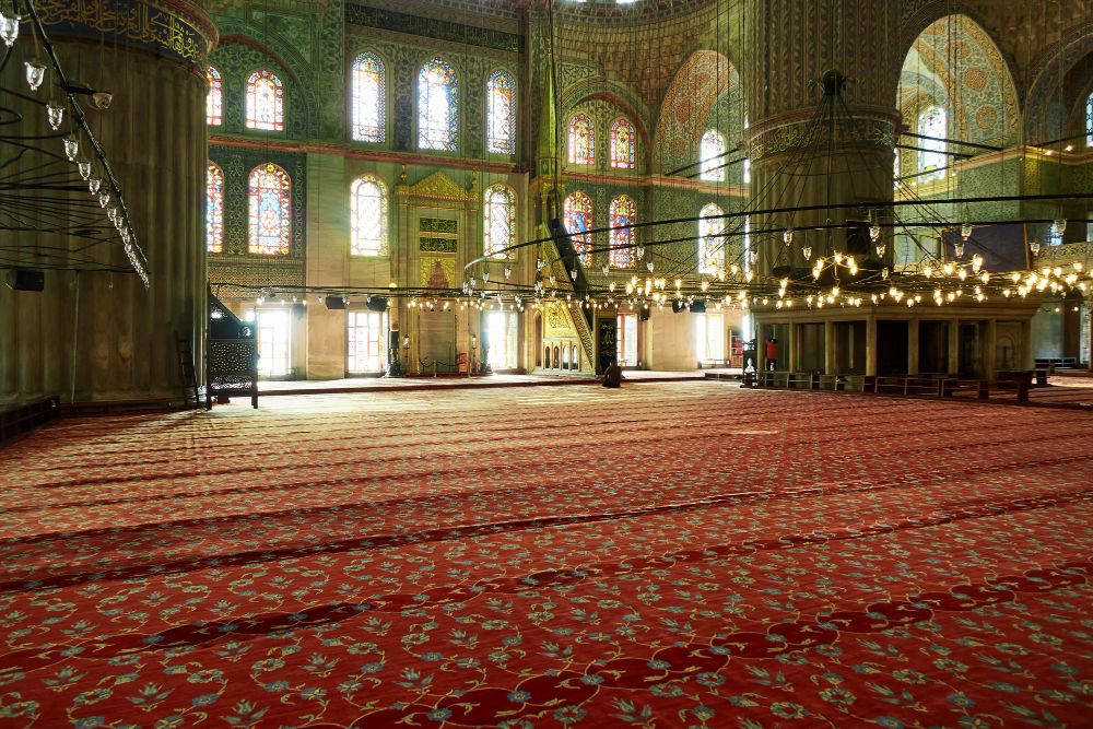 Bagaimana Solusi dan Tata Cara Sholat Tarawih Bagi Pekerja Shift Malam? Begini Isi Ceramah Buya Yahya