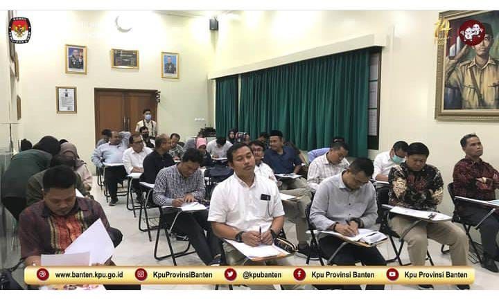 Calon Anggota KPU Banten saat mengikuti tes kesehatan/Tangkapan Layar/Instagram KPU Banten