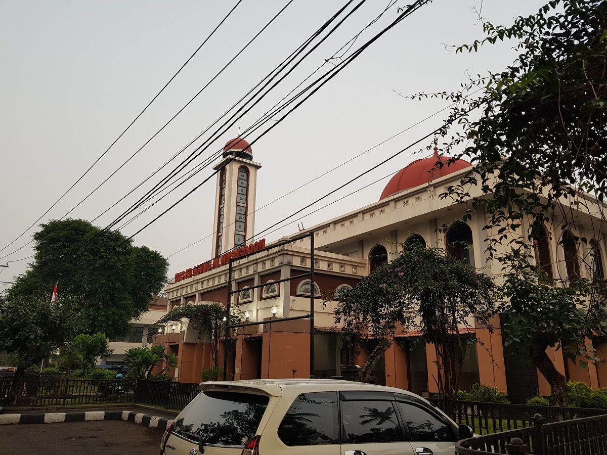 Penampakan Masjid Agung Al-Musabaqoh di Kabupaten Subang, yang berada di sebelah barat alun-alun.