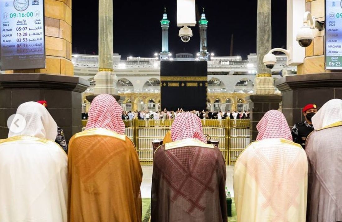 Di Balik Fadhilah Sholat Tarawih Malam ke 3, Ada Malaikat yang Memanggil di Bawah Arsy