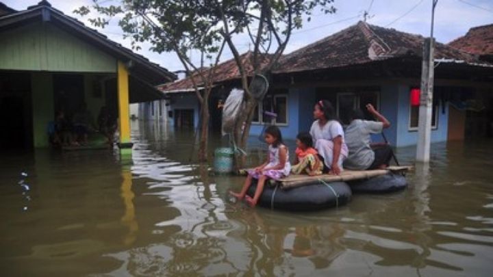 Banjir dan longsor di Bandung