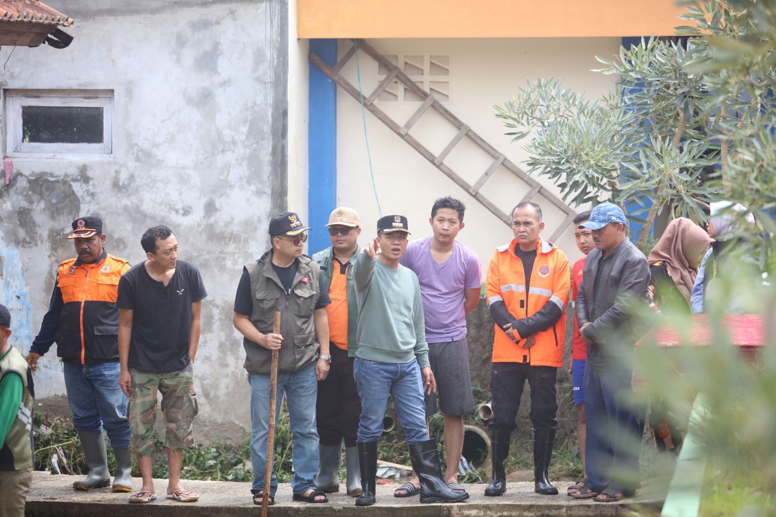 Banjir bandang terjadi di Soreang Kabupaten Bandung, 200 KK jadi korban dan ini solusi dari Bupati Dadang Supriatna./ Diskominfo