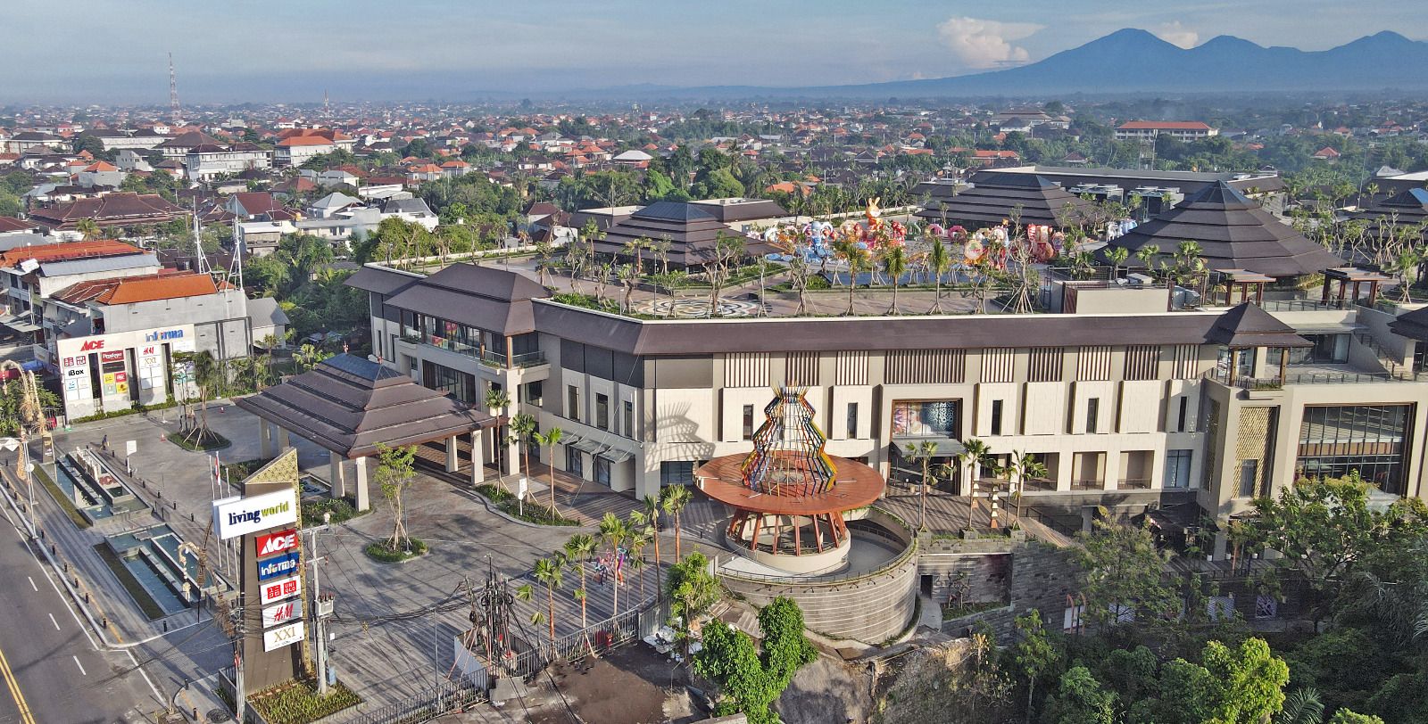Mall Living World dibuka secara resmi di Kota Denpasar pada Jumat, 24 Maret 2023.  