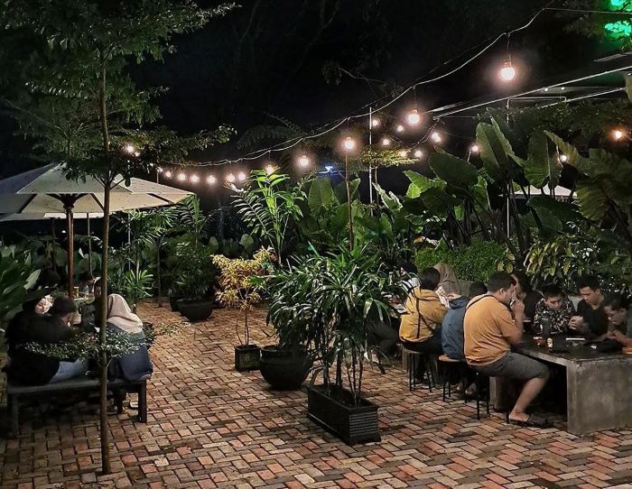 Capella Cafe Malang bisa dijadikan rekomendasi acara buka puasa bersama
