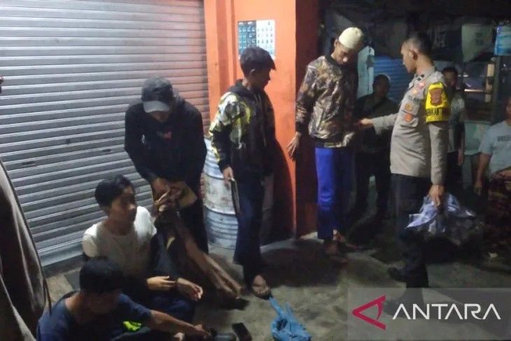 Bubarkan Aksi Perang Sarung Antar Bocah Saat Bulan Ramadhan di Baros Sukabumi, Polisi Amankan 5 Orang