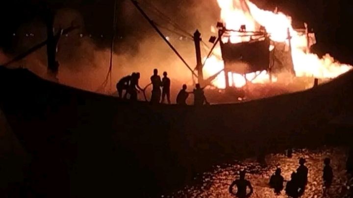 Kebakaran terjadi di dermaga Tempat Penurunan Ikan (TPI) Krueng Mane, Desa Tanoh Anoe, Kecamatan Muara Batu, Kabupaten Aceh Utara pada Jum'at, 24 Maret 2023 sekitar pukul 02.15 WIB.
