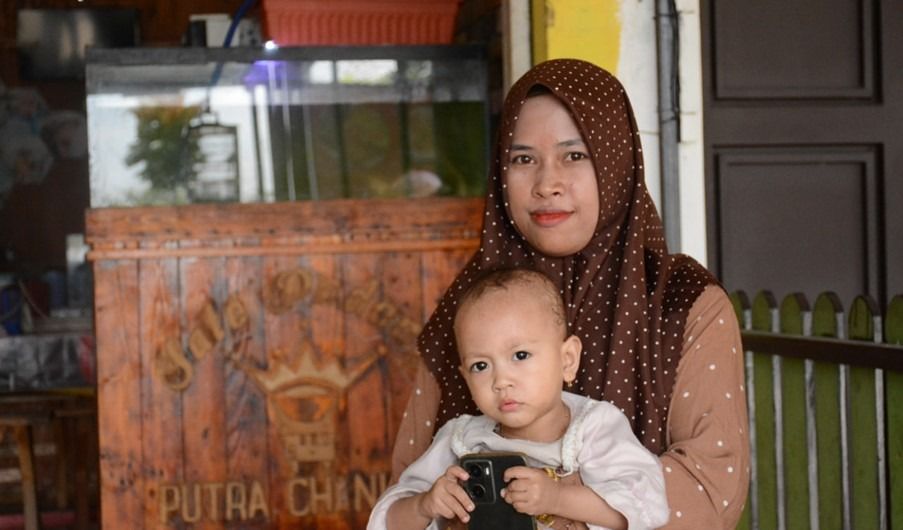 warga Desa Cingcin Kecamatan Soreang, Ny. Meli, yang merasakan manfaat setelah menjadi peserta BPJS Kesehatan dengan biaya Pemkab Bandung 