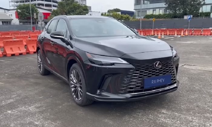 Lexus RX/Tangkap Layar YouTube/Motomobi
