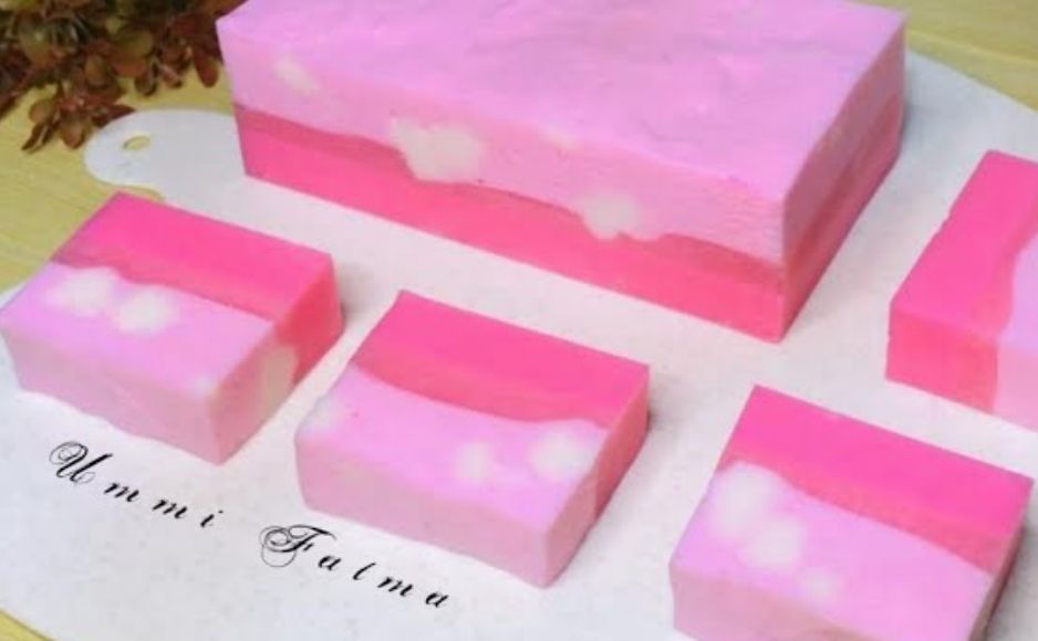 Resep puding busa strawberry