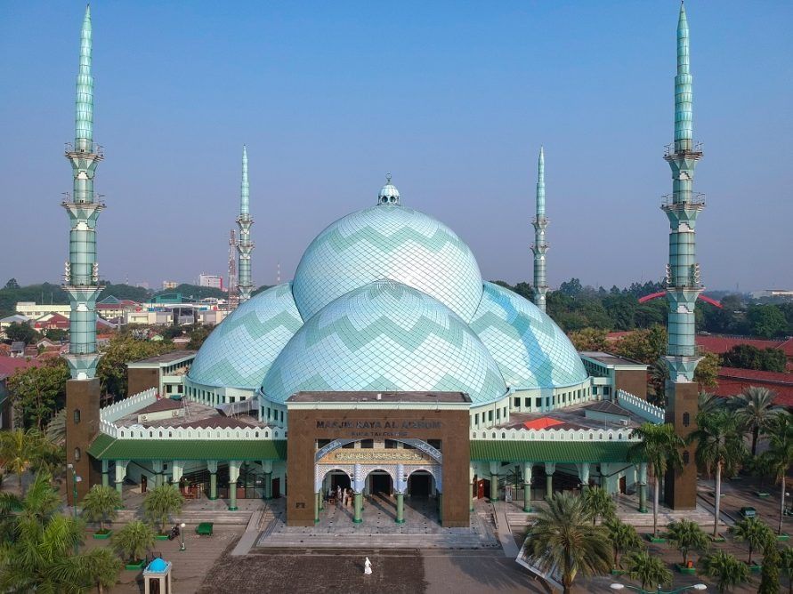 Masjid Al A'zhom Tangerang .*/pikiran-rakyat.com