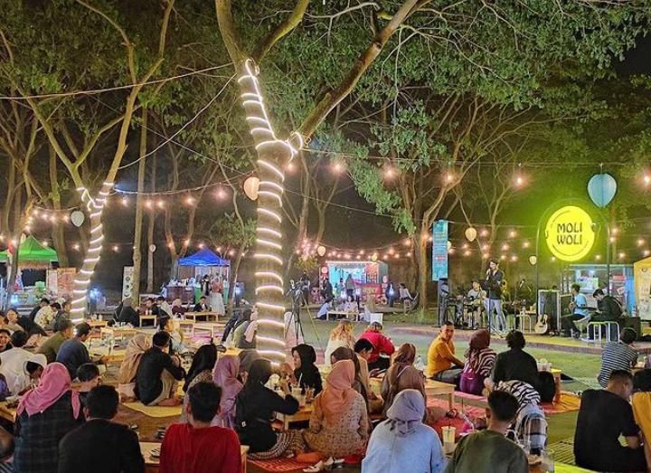 Suasana di Moli Woli, Tempat Ngabuburit dan Bukber di Serang Banten/Tangkapan Layar/Instagram @moliwoli_serang