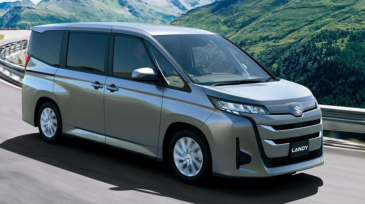 Suzuki Rasa Alphard. Tampilan Suzuki Landy 2023/