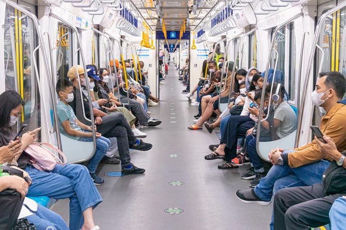 Kartu Jaklingko dapat digunakan di banyak moda transportasi, salah satunya MRT.