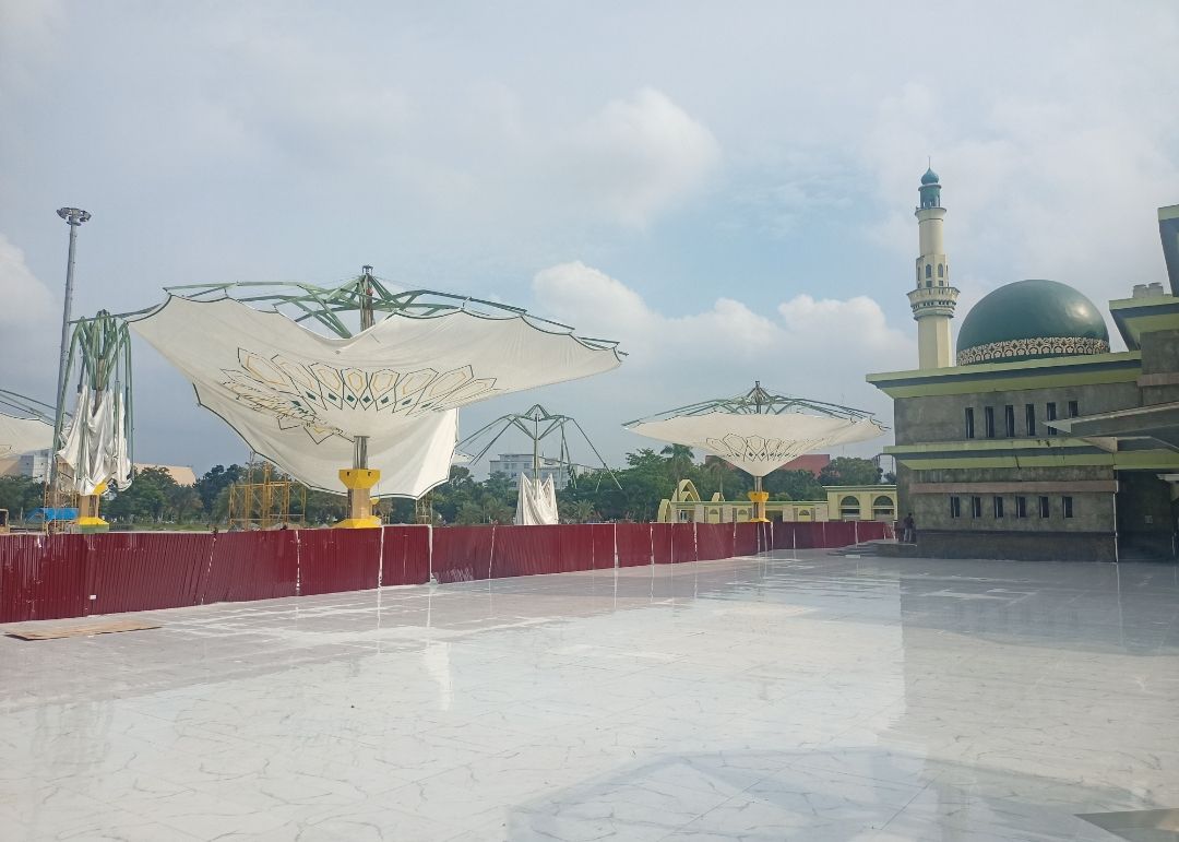 Penampakan payung-payung elektrik 42 Milyar Masjid An Nur Pekanbaru