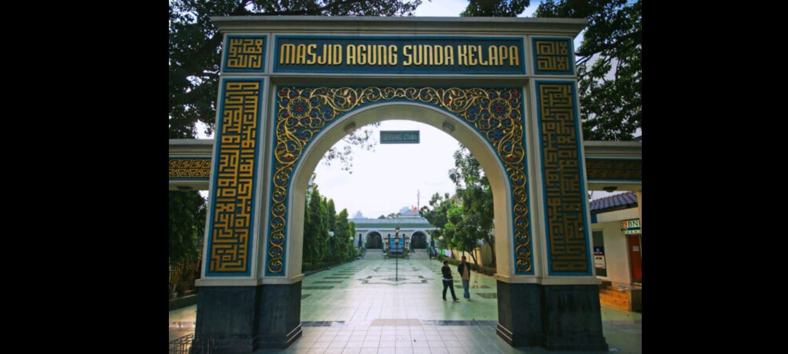 Masjid Sunda Kelapa Jakarta.