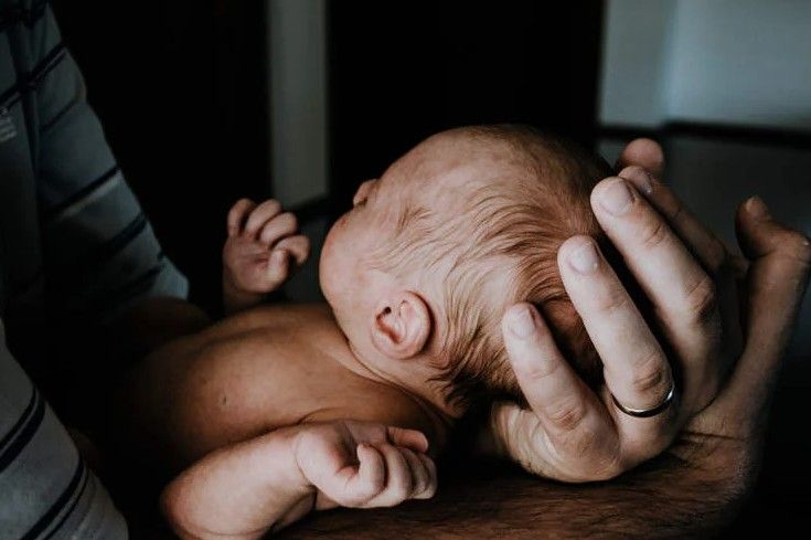 Bayi berhak diberi nama yang baik.*  