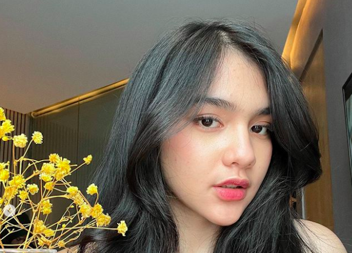 Inilah profil Davina Karamoy yang berperan sebagai Renata di Sajadah Panjang.