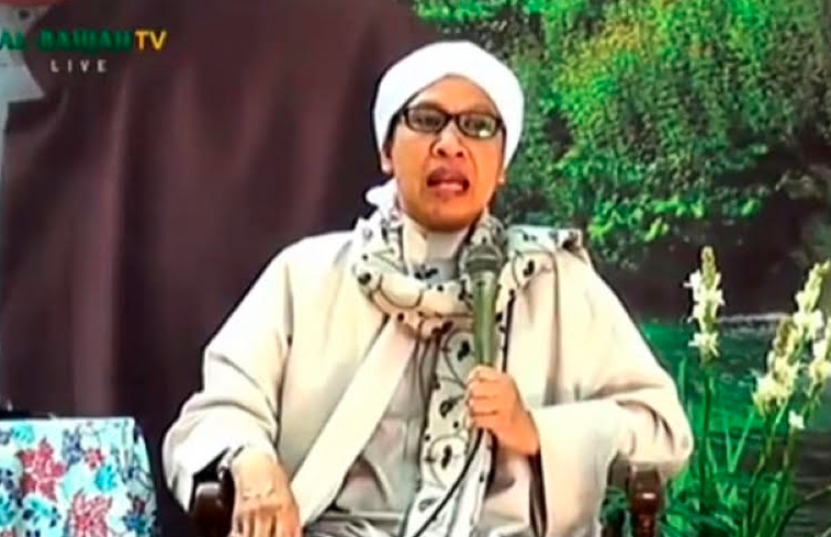 KH Buya Yahya saat sedang memberikan penjelasan unsur fiqih hal-hal yang membatalkan puasa/