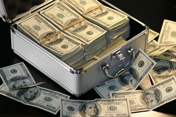 Investor mulai cemaskan krisis perbankan akibat menguatnya dolar di Asia