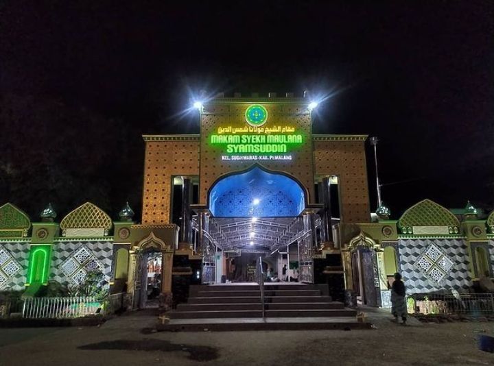 Makam Syekh Maulana Syamsuddin Pemalang