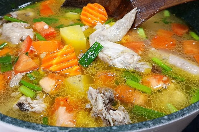 Resep sop ayam acar timun pedas untuk lauk buka puasa dan sahur