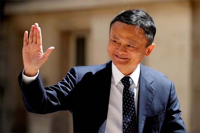Jack Ma, miliarder pendiri Alibaba Group, tiba di KTT "Tech for Good" di Paris, Prancis, 15 Mei 2019.