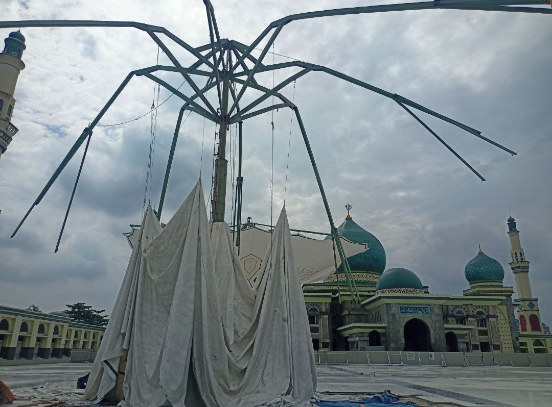 Penampakan payung elektrik 42 Milyar Masjid An Nur - Pelanbaru 